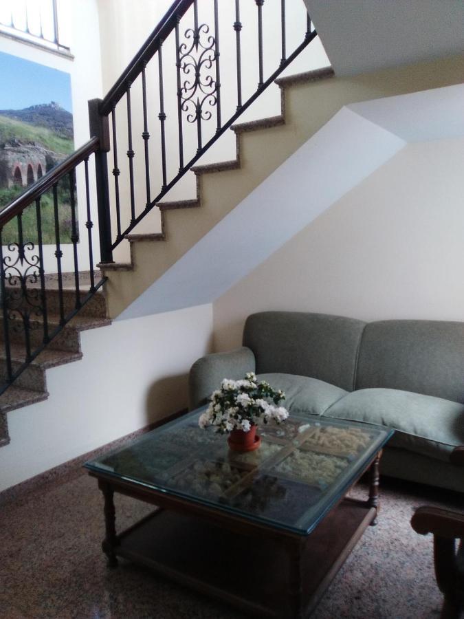 Hostal Restaurante Pacos Эррера-дель-Дуке Экстерьер фото