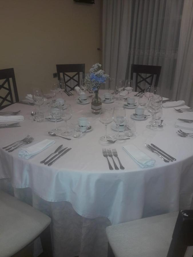 Hostal Restaurante Pacos Эррера-дель-Дуке Экстерьер фото